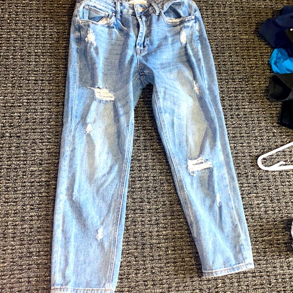 Ripped jeans - Picture 1 of 3